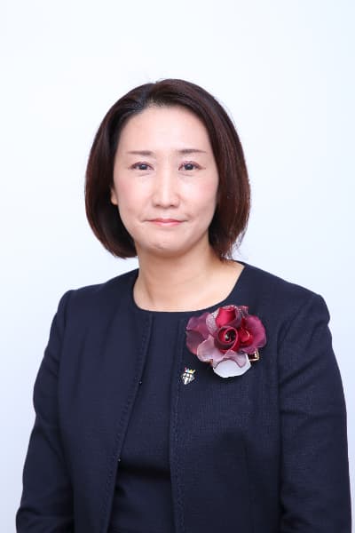 石川　香織　氏