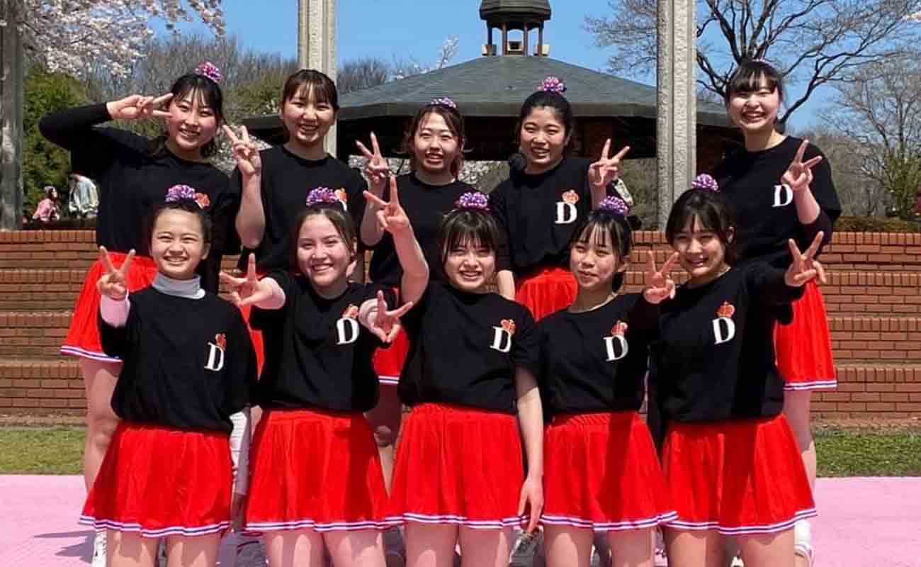 チアリーディングチーム「ドリームス」が来場！